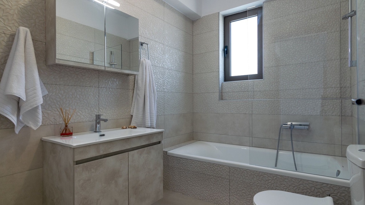 Photo of Bathroom in Adele