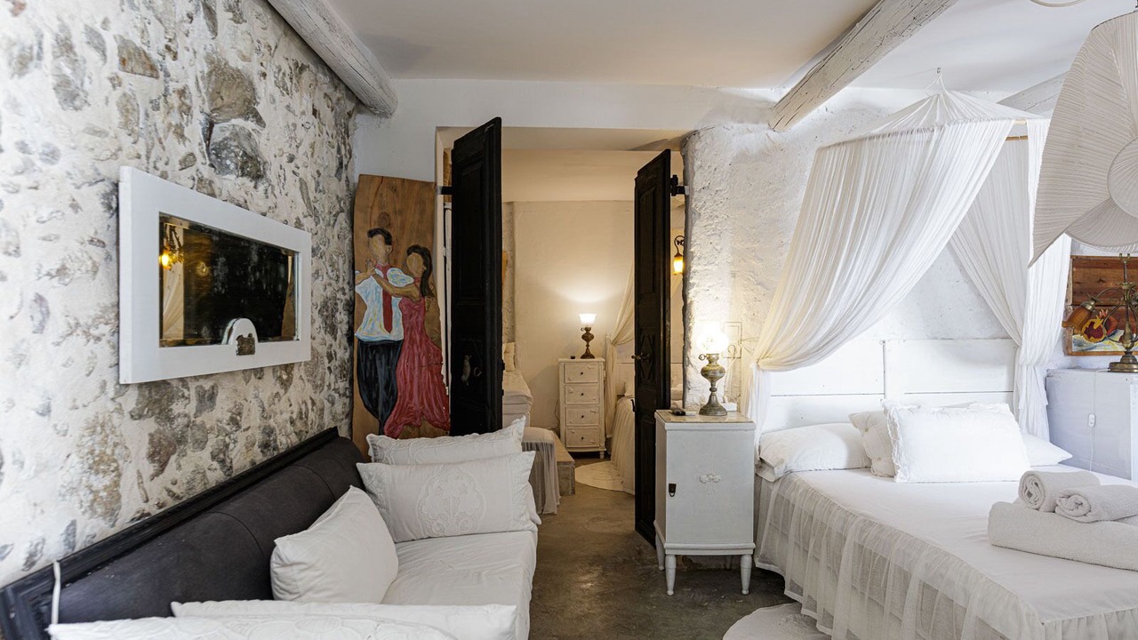 Photo of Bedroom in Armenoi