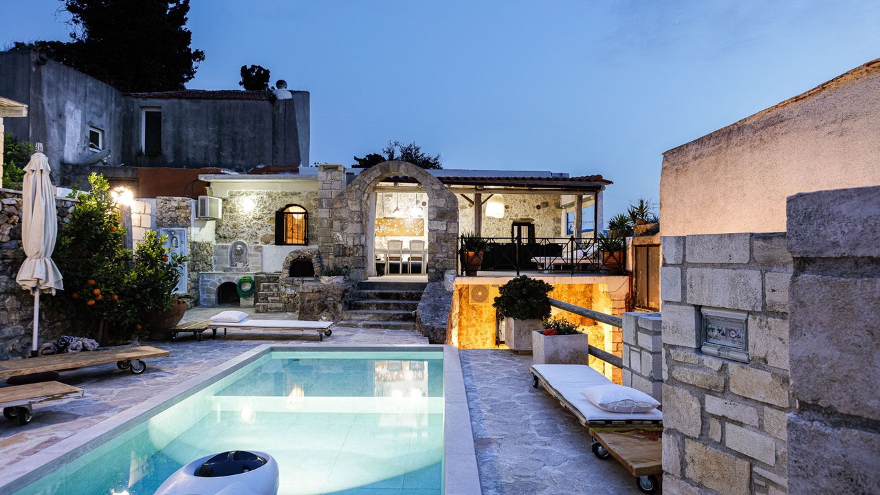 Photo of Outdoor in Armenoi