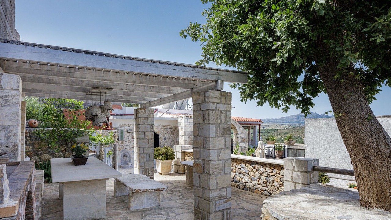 Photo of Outdoor in Armenoi