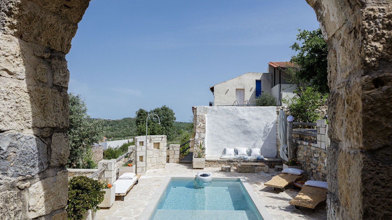 Photo of Outdoor in Armenoi