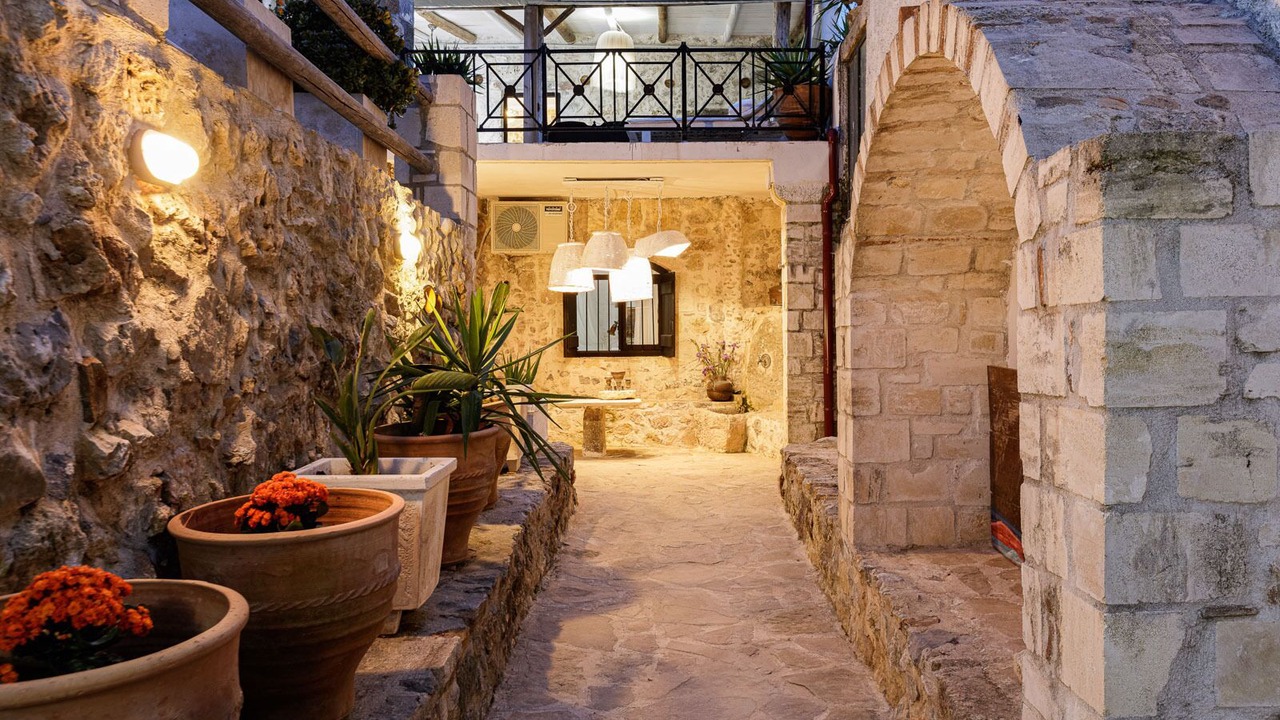 Photo of Outdoor in Armenoi