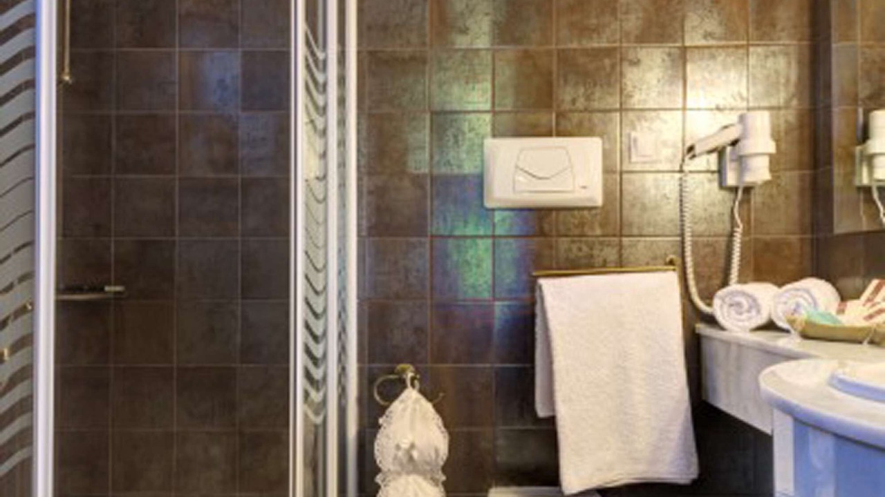 Photo of Bathroom in Lefokastron