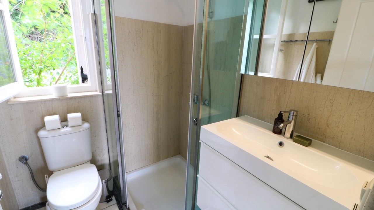 Photo of Bathroom in Vatos