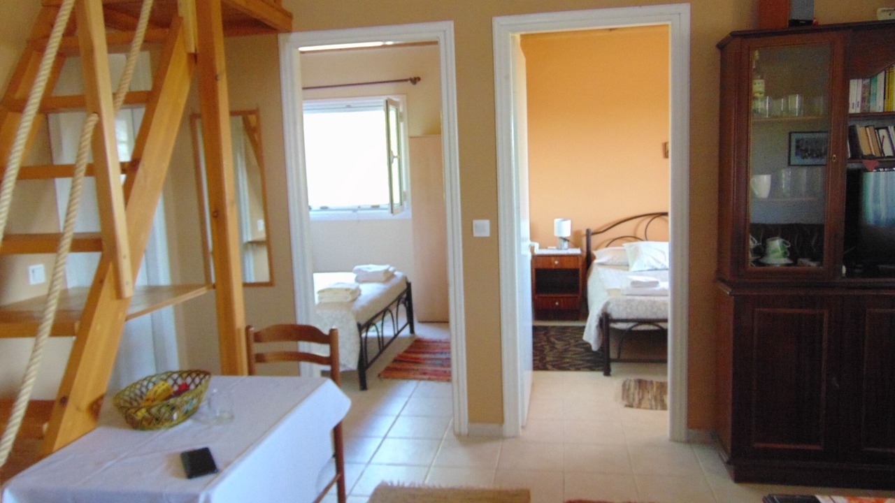 Photo of Livingroom in Marathias