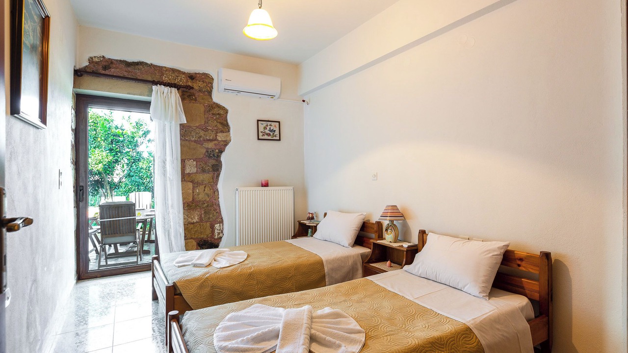 Photo of Bedroom in Monopari