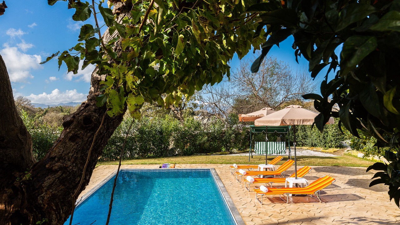 Photo of Outdoor in Monopari