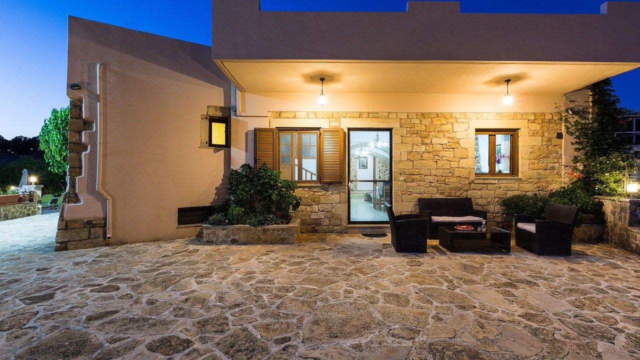 Photo of Patio Balcony in Monopari