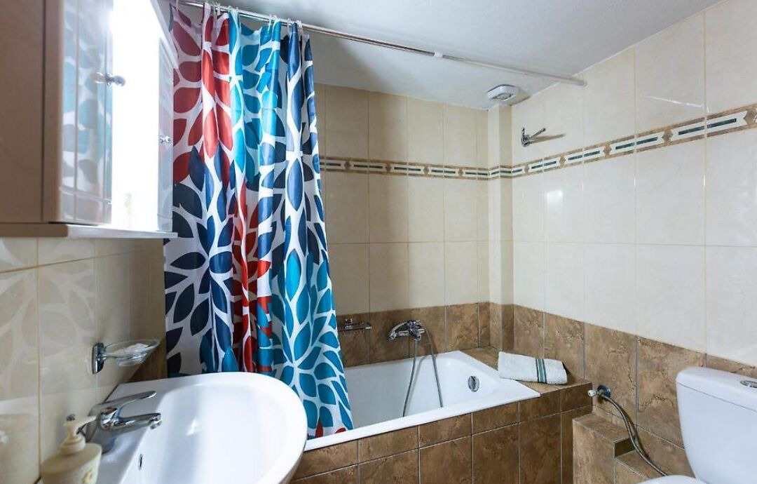 Photo of Bathroom in Monopari