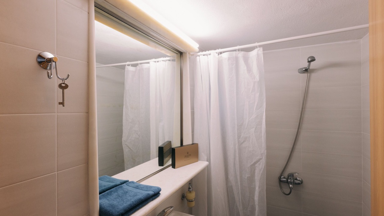 Photo of Bathroom in Naxos