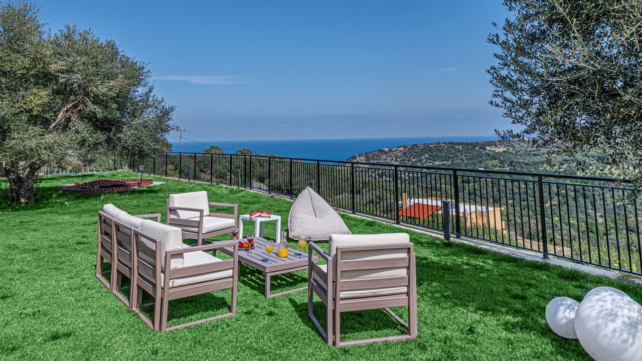 Photo of Outdoor in Gerani