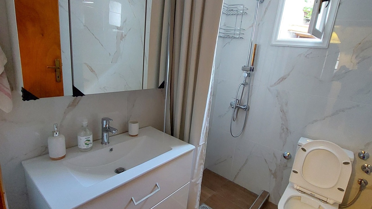 Photo of Bathroom in Nea Iraklia