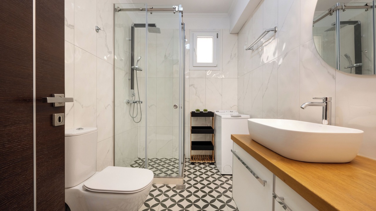 Photo of Bathroom in Perama