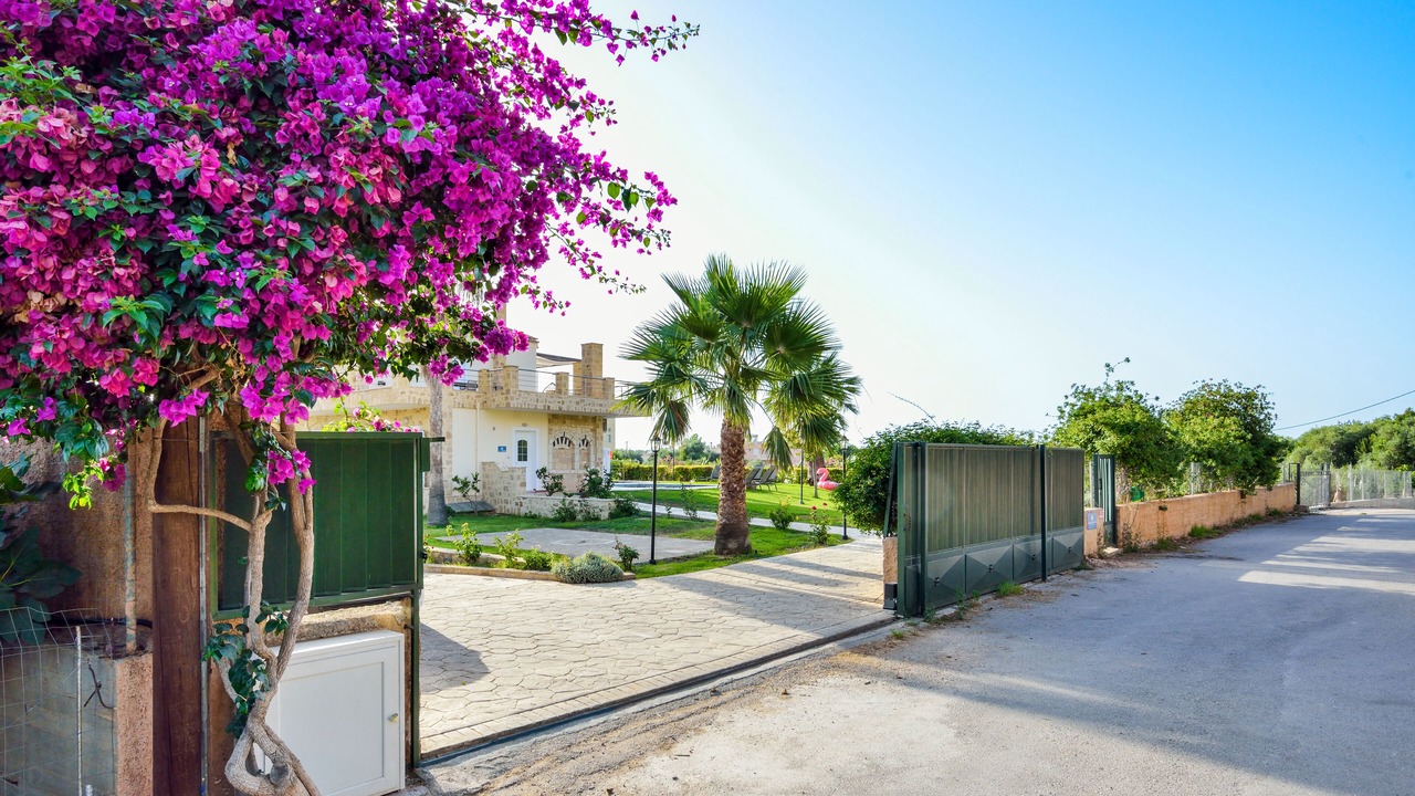 Photo of Outdoor in Makrys Tichos