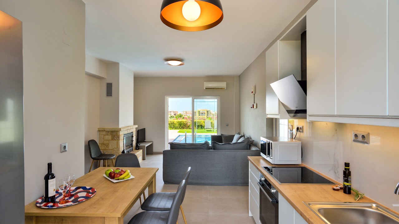 Photo of Kitchen in Makrys Tichos
