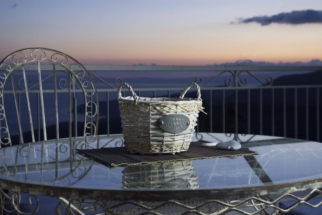 Photo of Patio Balcony in West Mani