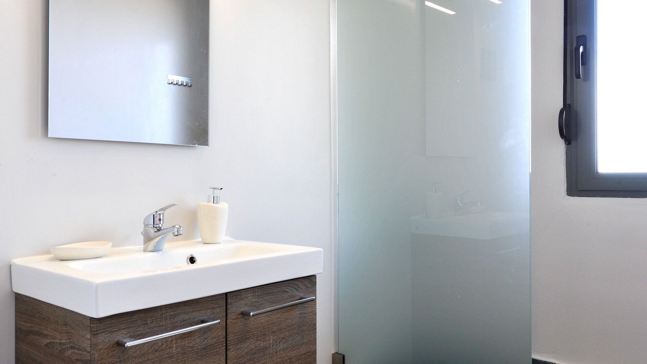 Photo of Bathroom in Marathon