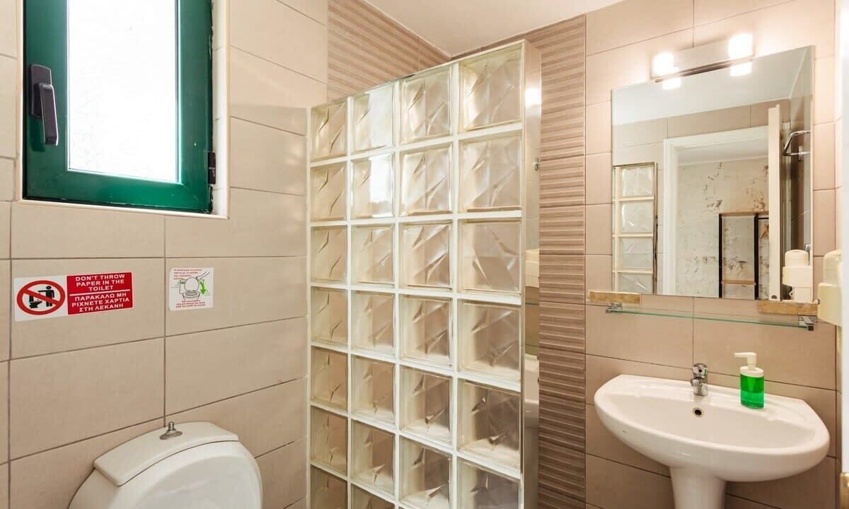 Photo of Bathroom in Paralio Astros
