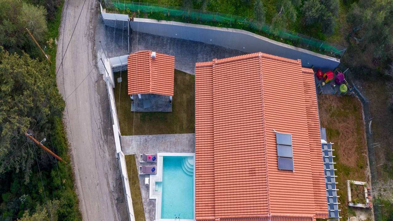 Photo of Outdoor in Notos