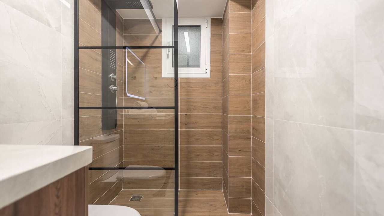 Photo of Bathroom in Ampelokipoi