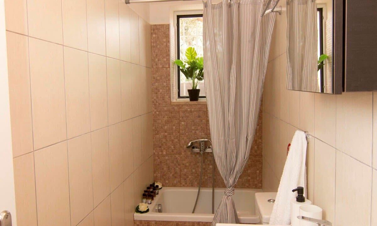 Photo of Bathroom in Lefktron