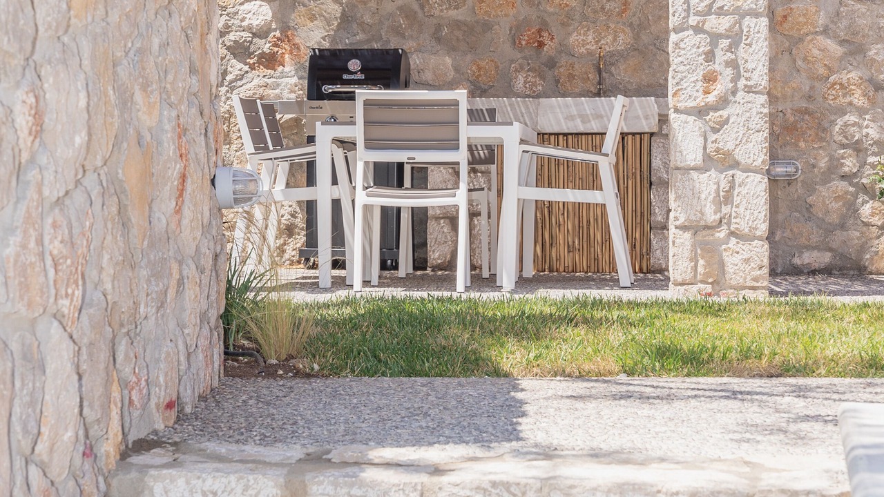 Photo of Outdoor in Apolpaina