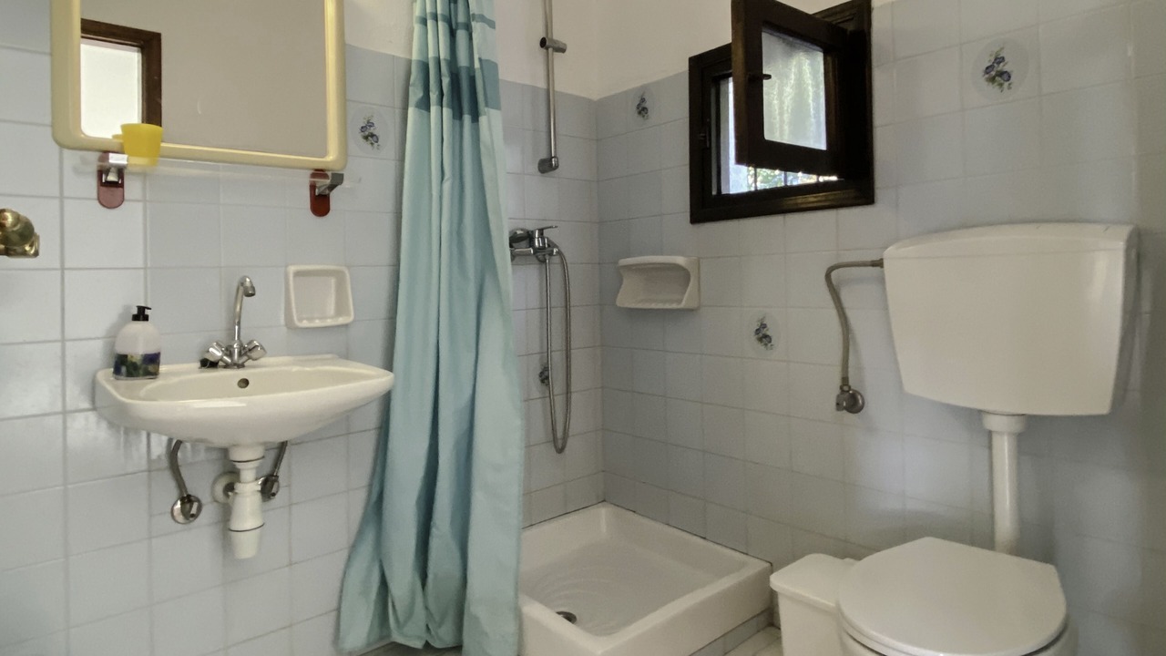 Photo of Bathroom in Almyros