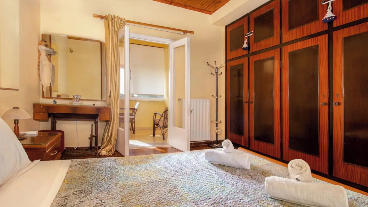 Photo of Bedroom in Esperion