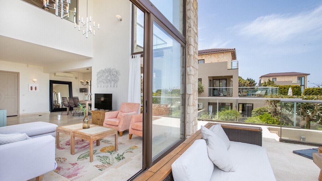 Photo of Livingroom in Stavros