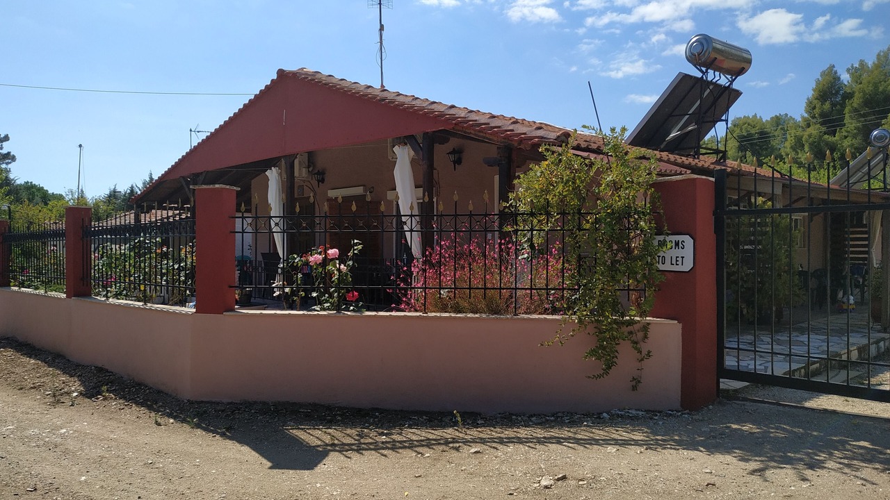 Photo of Outdoor in Metamorfosi