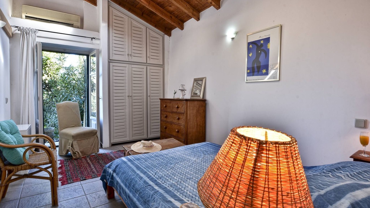Photo of Bedroom in Kouramades