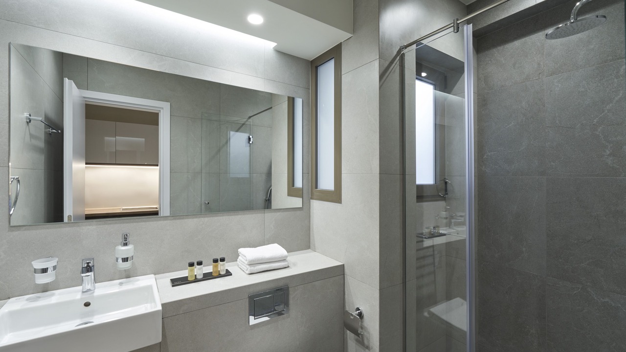 Photo of Bathroom in Neapoli