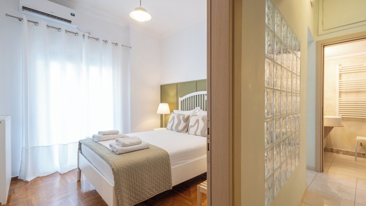 Photo of Bedroom in Thissio