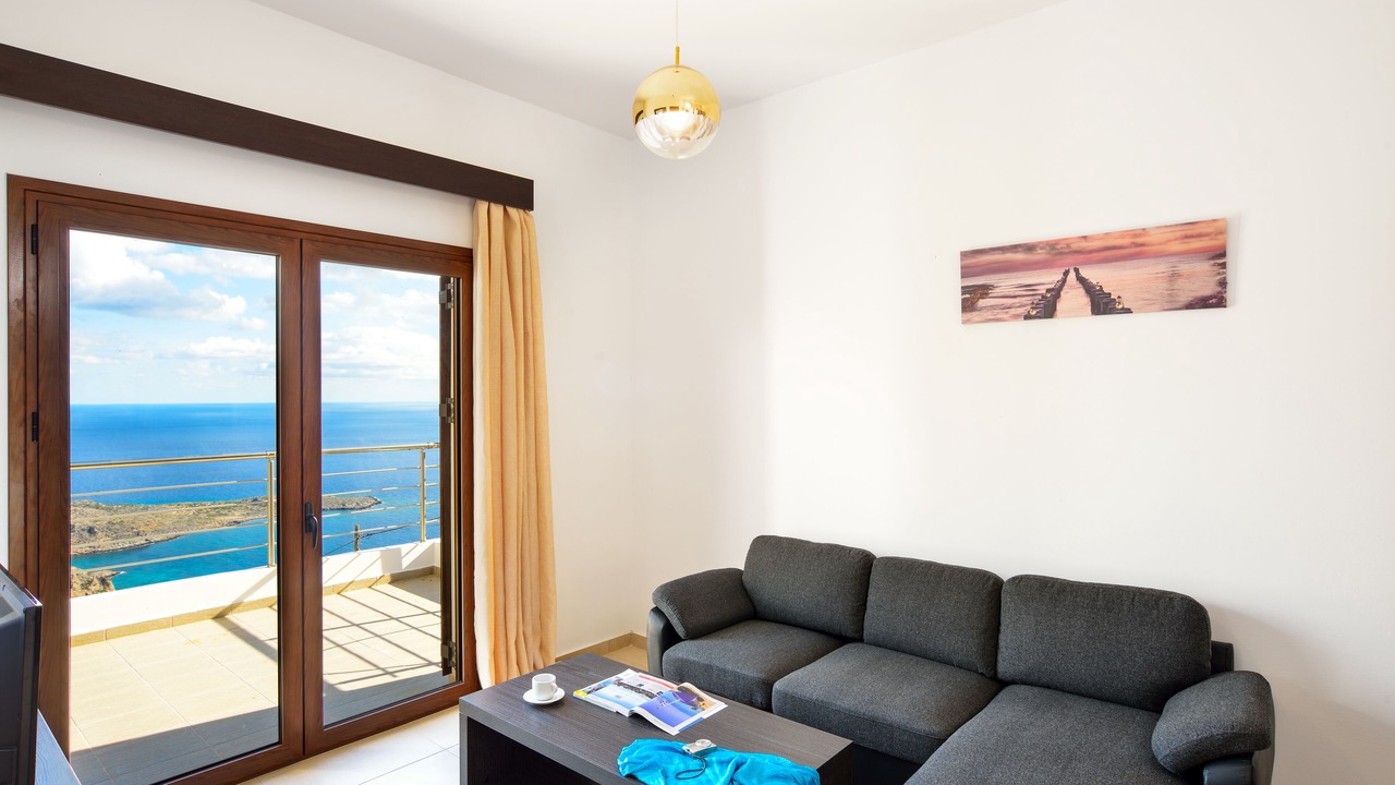 Photo of Livingroom in Aradena