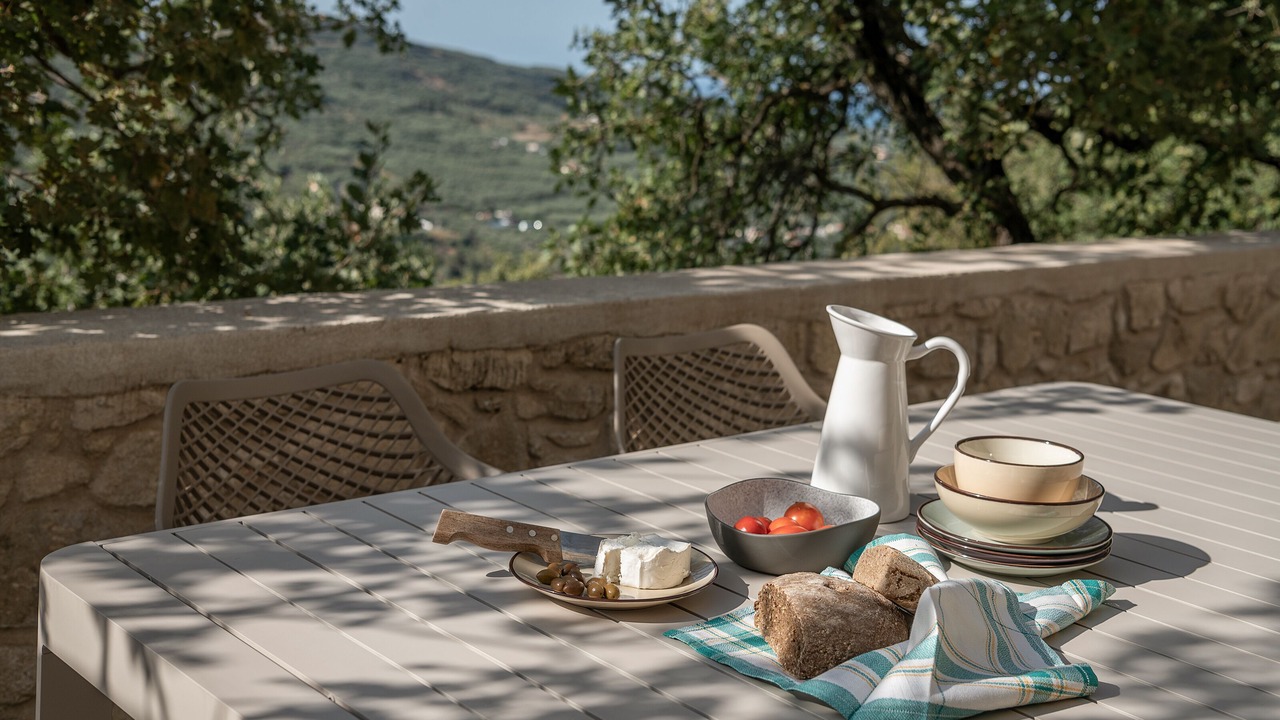 Photo of Outdoor in Latziana