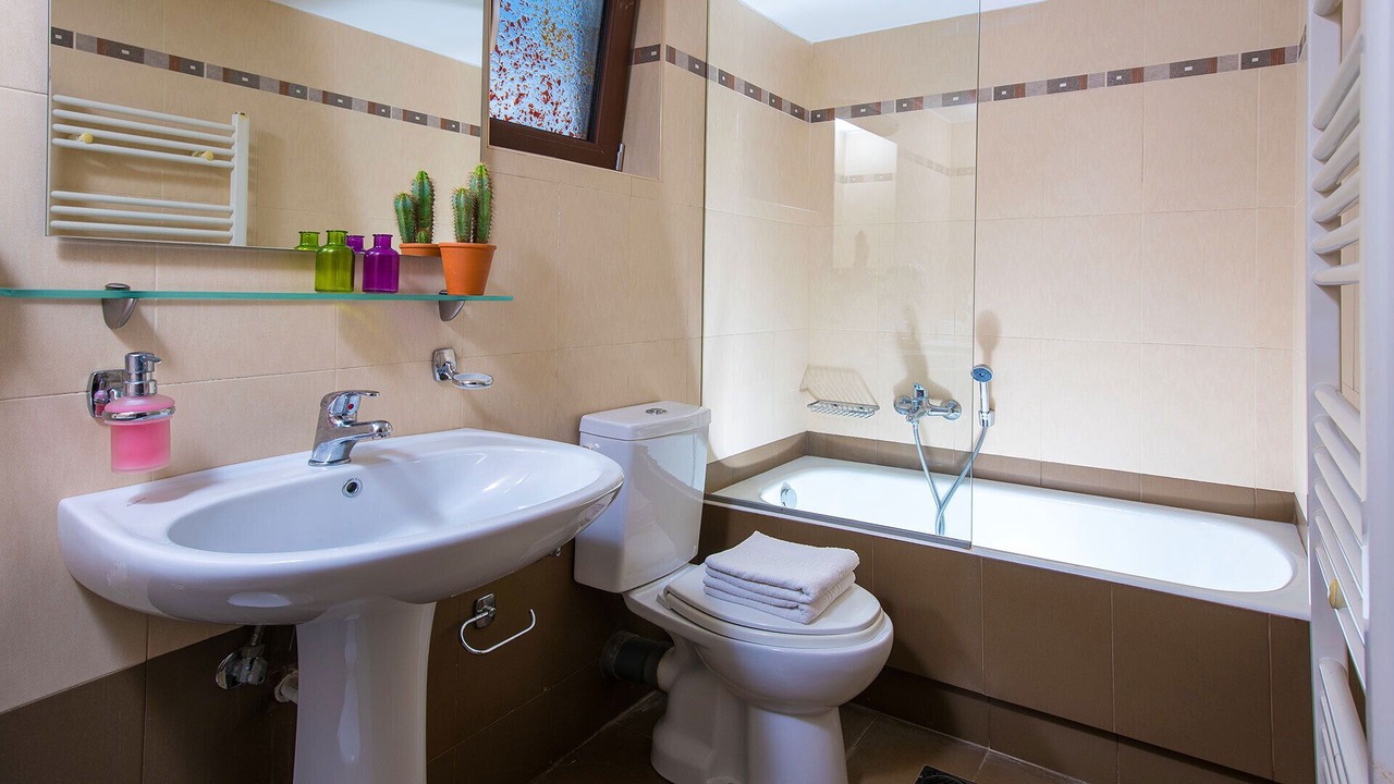 Photo of Bathroom in Prines
