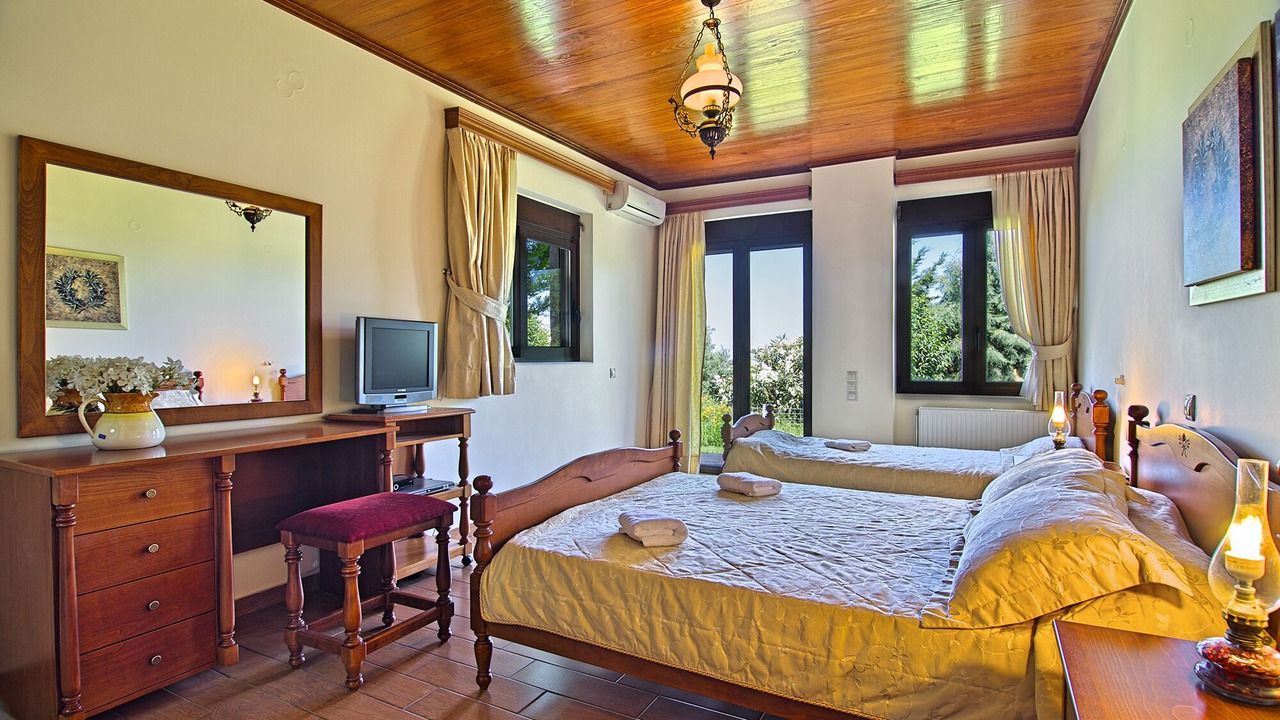 Photo of Bedroom in Polemarchi