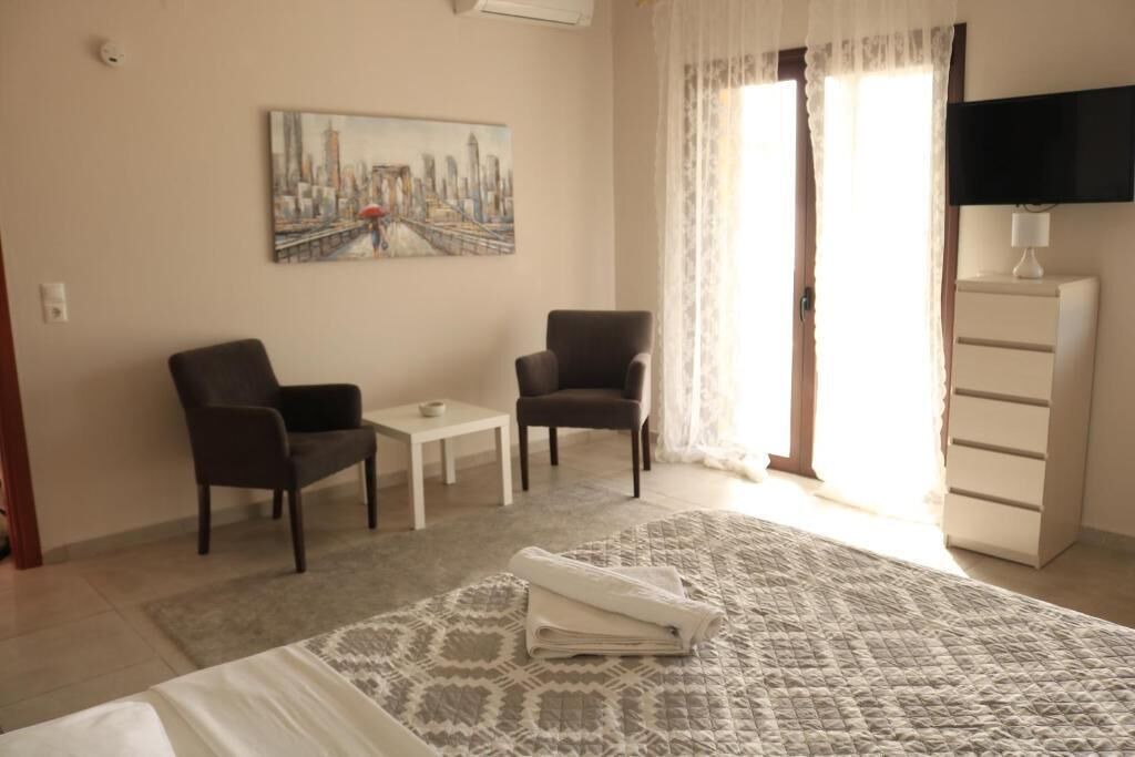 Photo of Bedroom in Exopoli