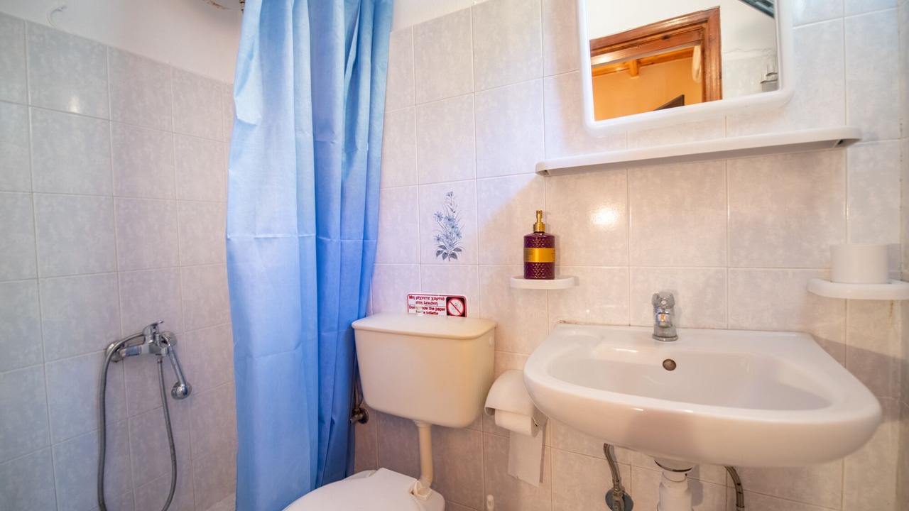 Photo of Bathroom in Sinarades