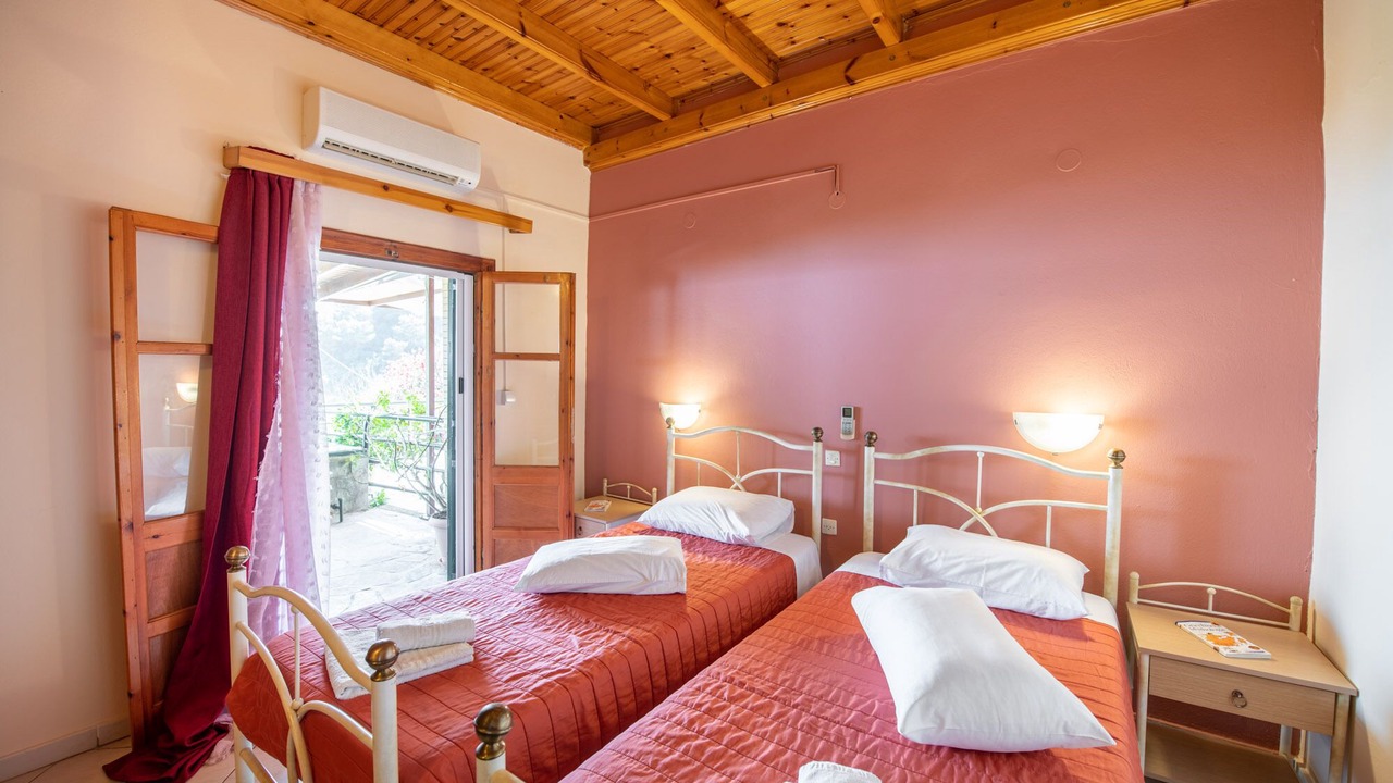 Photo of Bedroom in Sinarades