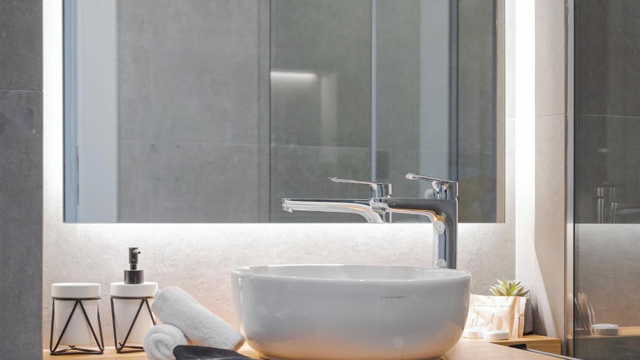 Photo of Bathroom in Alimos