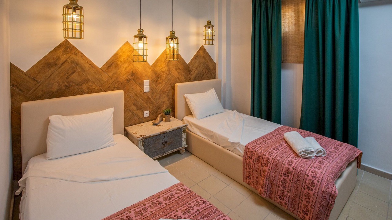 Photo of Bedroom in Tselendata