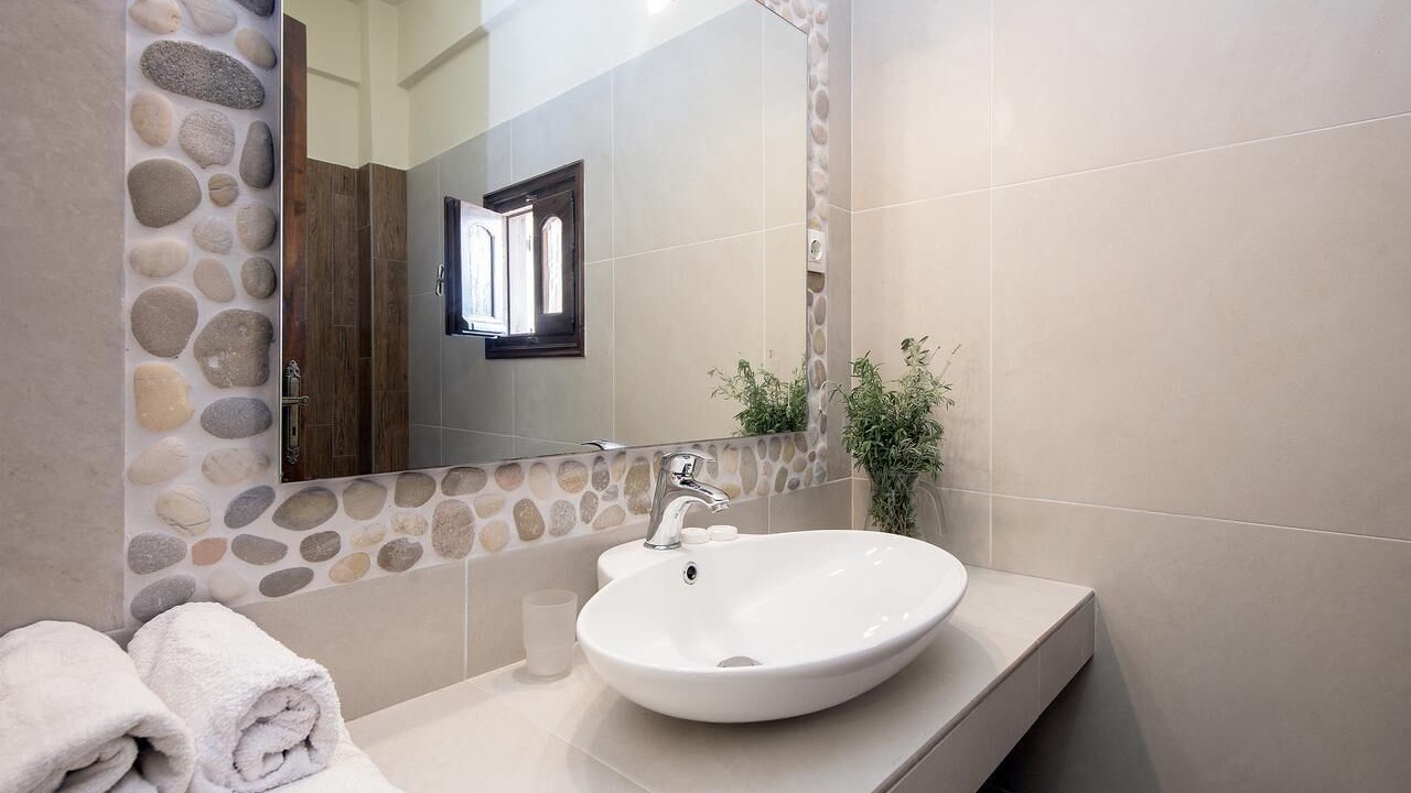 Photo of Bathroom in Apraos