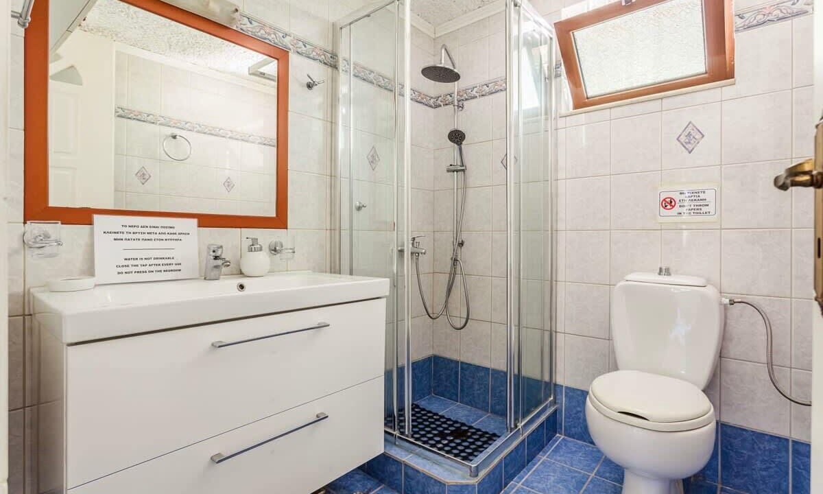 Photo of Bathroom in Lefktron