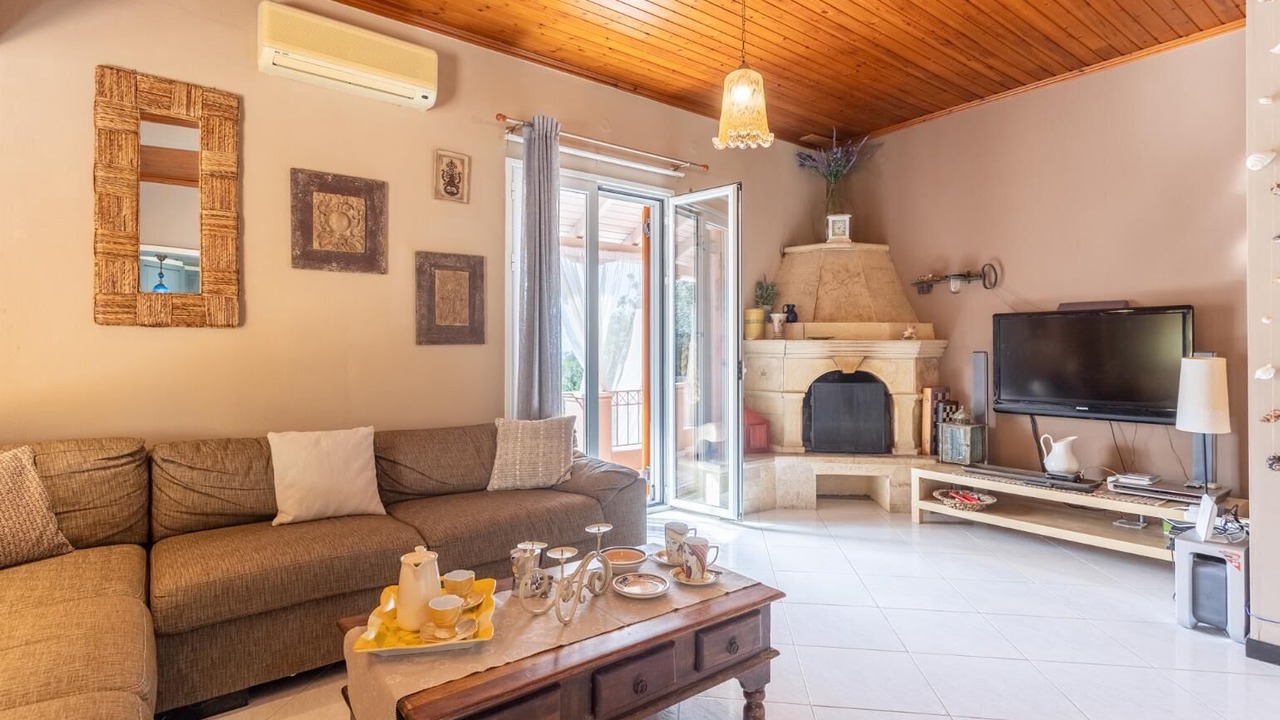 Photo of Livingroom in Lakka