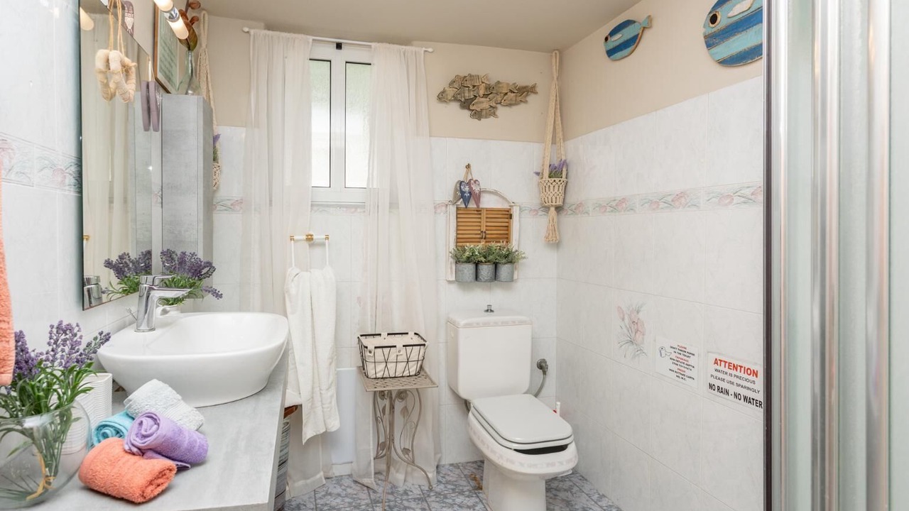Photo of Bathroom in Lakka