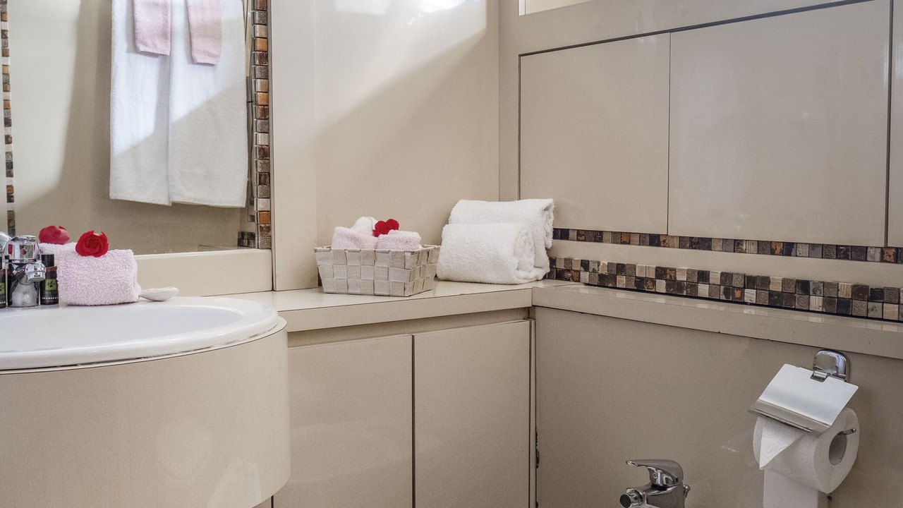 Photo of Bathroom in Ornos