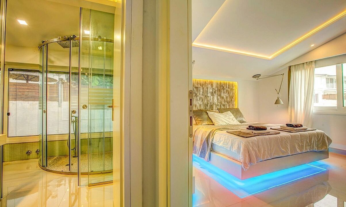 Photo of Bedroom in Neromilos