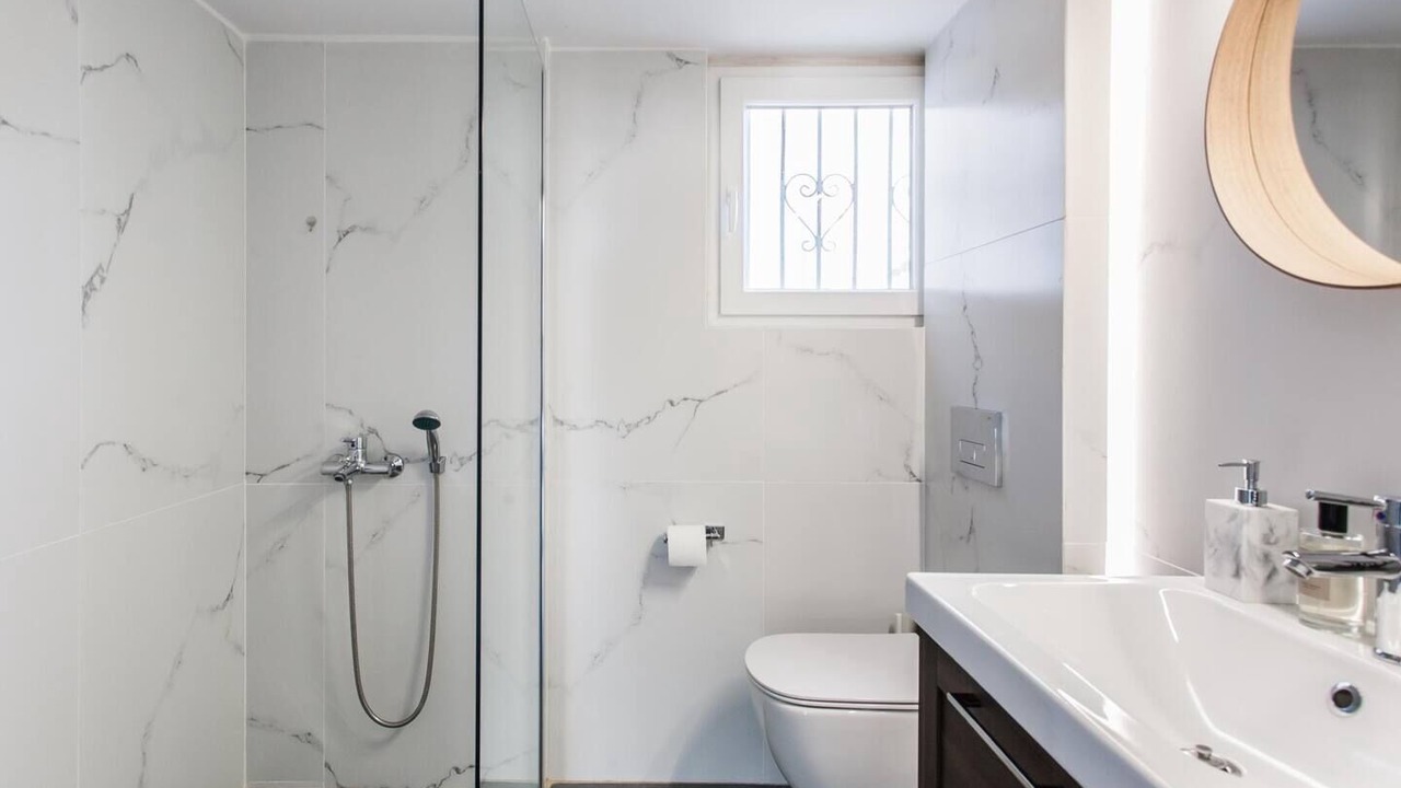 Photo of Bathroom in Glyfada