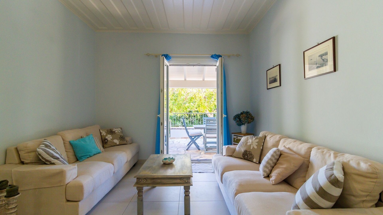 Photo of Livingroom in Petaleia